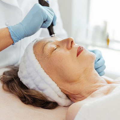 What Are the Dermatologist’s Tips for Long-Lasting Skin Glow